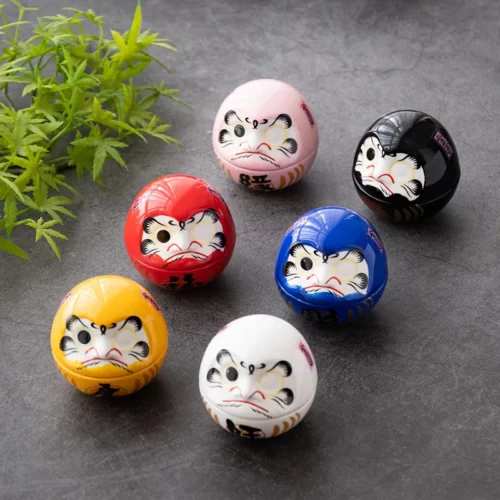 Japanese-ceramic-craft-Daruma-cartoon-lucky-cat-fortune-ornament-landscape Daruma Japonais