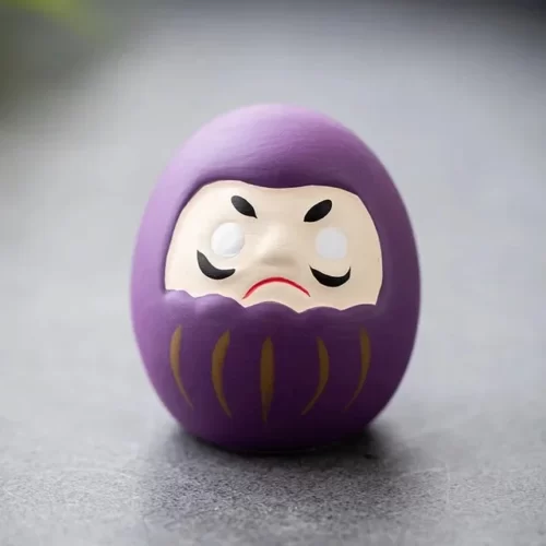 Artisanat-japonais-en-c-ramique-Daruma-chat-porte-bonheur-de-dessin-anim-ornement-de-fortune-paysage.jpg_640x640.jpg_ (2) (1) Daruma - Violet
