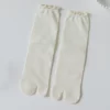 Bambou-japonais-hommes-et-femmes-t-fibre-deux-doigts-chaussettes-noir-Kimono-bascule-sandale-fendu-Ninjia.jpg_640x640 Chaussettes Tabi colorées - Beige