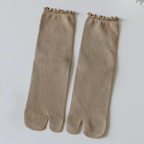 Bambou-japonais-hommes-et-femmes-t-fibre-deux-doigts-chaussettes-noir-Kimono-bascule-sandale-fendu-Ninjia.jpg_640x640-5 Chaussettes Tabi colorées - Marron