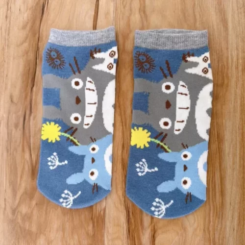 Chaussettes-femme-Hayao-Miyazaki-Mon-Voisin-Totoro-Chihiro-Kiki-la-petite-sorci-re-Printemps-Et-Mignon.jpg_640x640-39 Mini chaussettes Totoro - Bleu