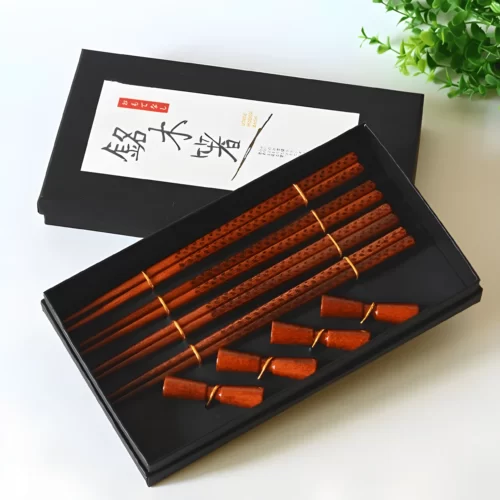 Coffret-cadeau-de-baguettes-en-bois-de-style-chinois-4-paires-de-baguettes-japonaises-4-pi.jpg_640x640.jpg_ (3) (1) Coffret Baguettes Japonaises en Bois