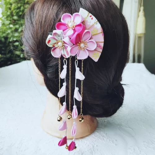 Kimono-Japonais-en-Tissu-Fait-la-Main-Fleur-ventail-Pliant-Accessoires-pour-Cheveux-r-initialisation-Gland.jpg_640x640.jpg_ (3) Épingle à cheveux japonaise traditionnelle - Rose