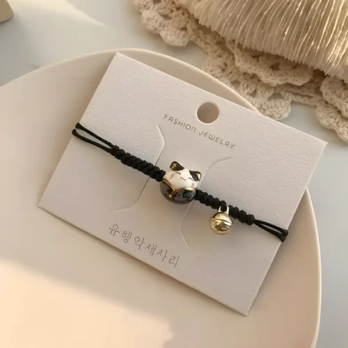 Maneki-Neko-Bracelet-in-ULtress-e-red-handmade-for-women-bell-jewelry-UL.jpg_640x640.jpg_ (1) Bracelet Japonais Maneki Neko - Noir