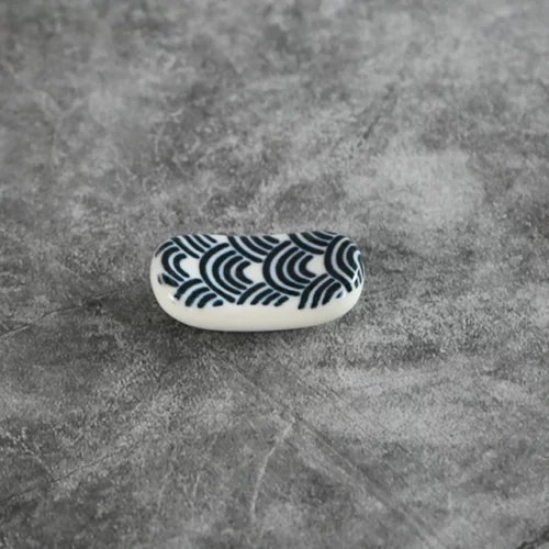Porte-baguettes-en-c-ramique-support-de-baguettes-support-de-baguettes-de-style-japonais-oreiller-carr.jpg_640x640-8 Porte Baguettes Japonaises en céramique - Bleu-seigaiha