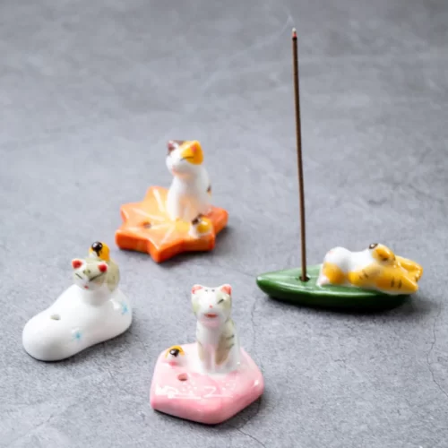 ceramic-incense-holder-thurible-incense-plug-raised-home-ornaments-japanese-cat Porte Encens Chat Kawaii - 5